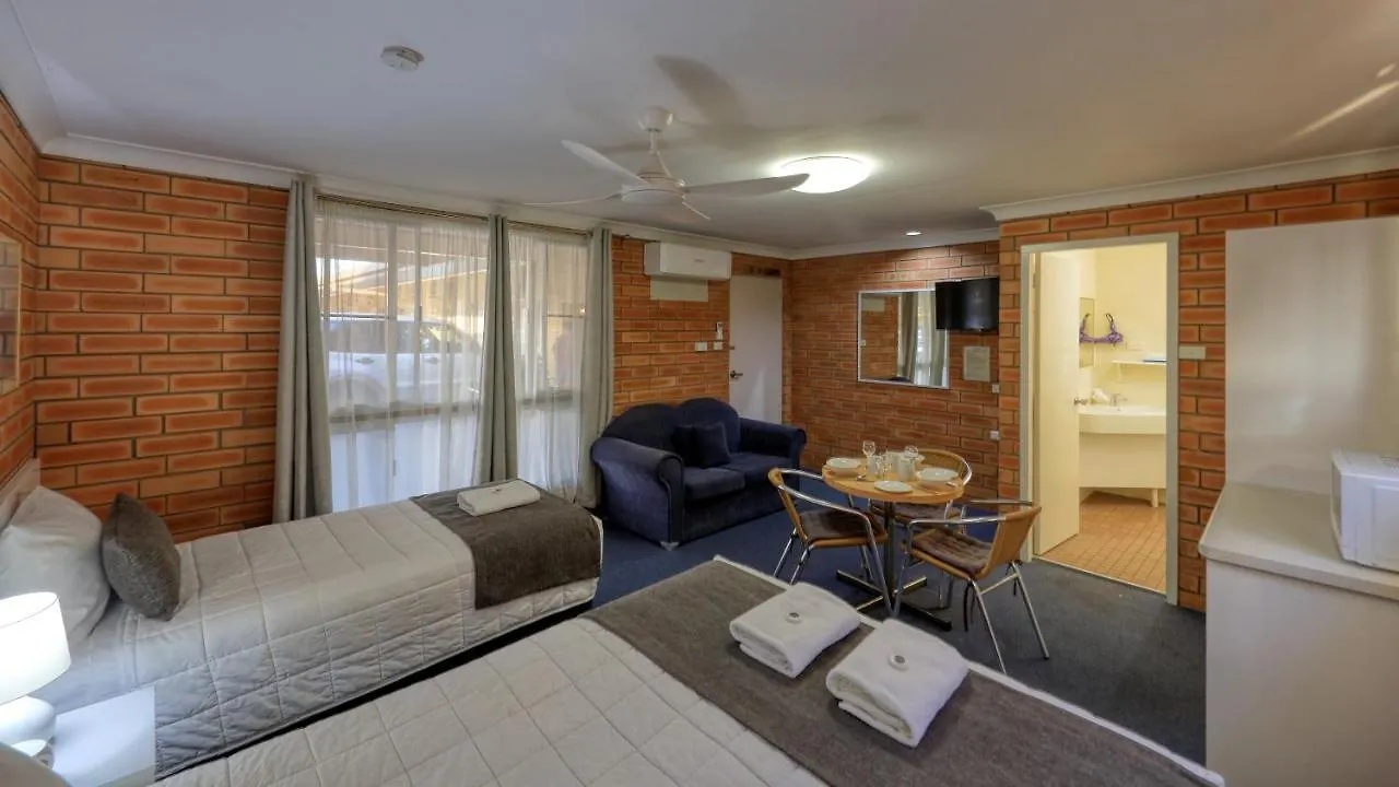 *** Motel Gunsynd Motor Inn Goondiwindi Australia